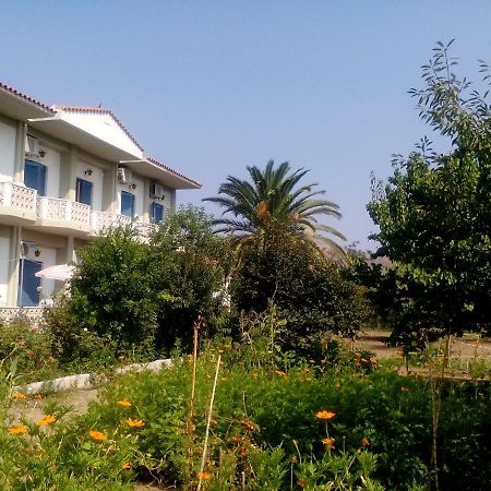 Guesthouse Karidia สกาลา เอเรโซ ภายนอก รูปภาพ