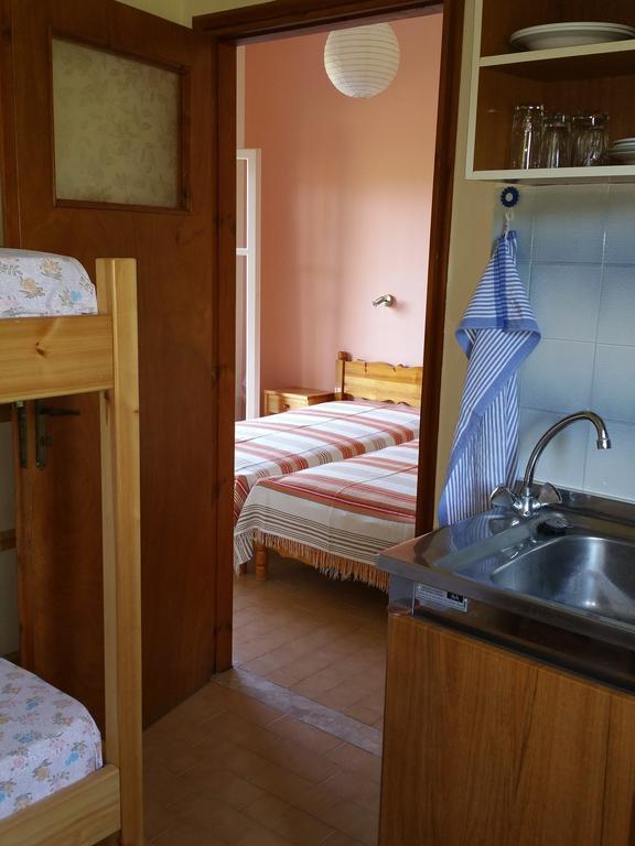 Guesthouse Karidia สกาลา เอเรโซ ภายนอก รูปภาพ
